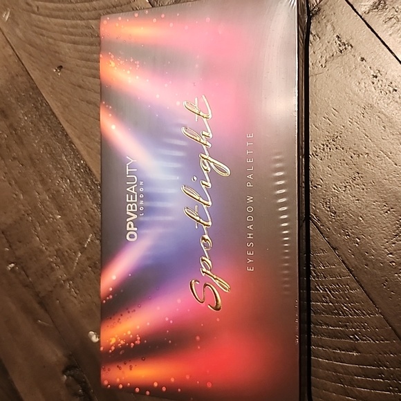 OPV Beauty Spotlight Eyeshadow Palette - Picture 5 of 5